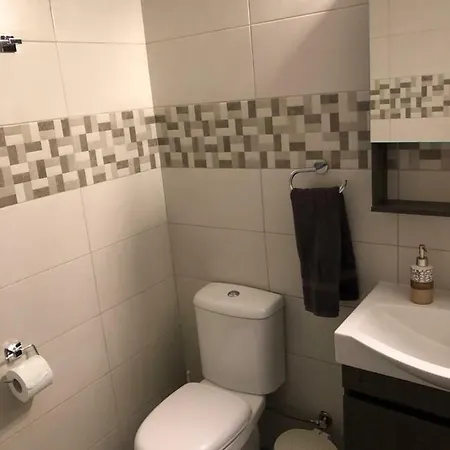 Galini's Modern Townhouse Apartament