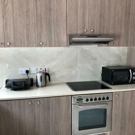 Apartament Galini's Modern Townhouse Pafos